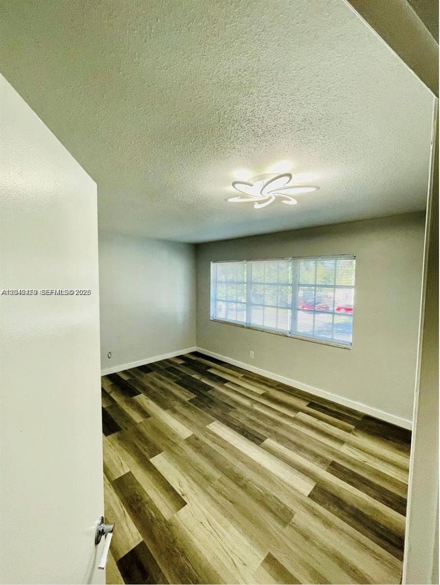TOWN & COUNTRY APTS CONDO · #208 in Hollywood - Photo 9