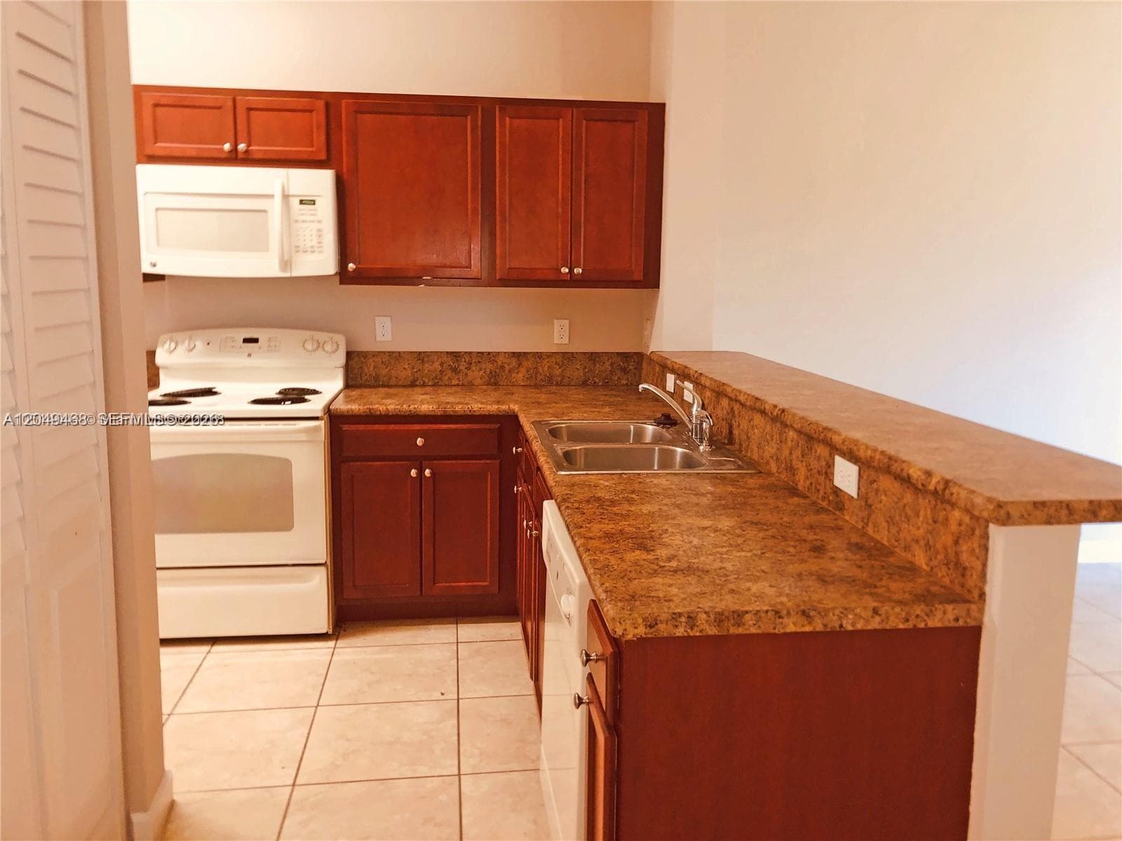 2884 SE 2nd Dr #2 photo 5