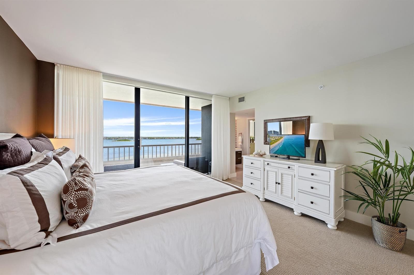 5250 N Ocean Dr unit 10s-5