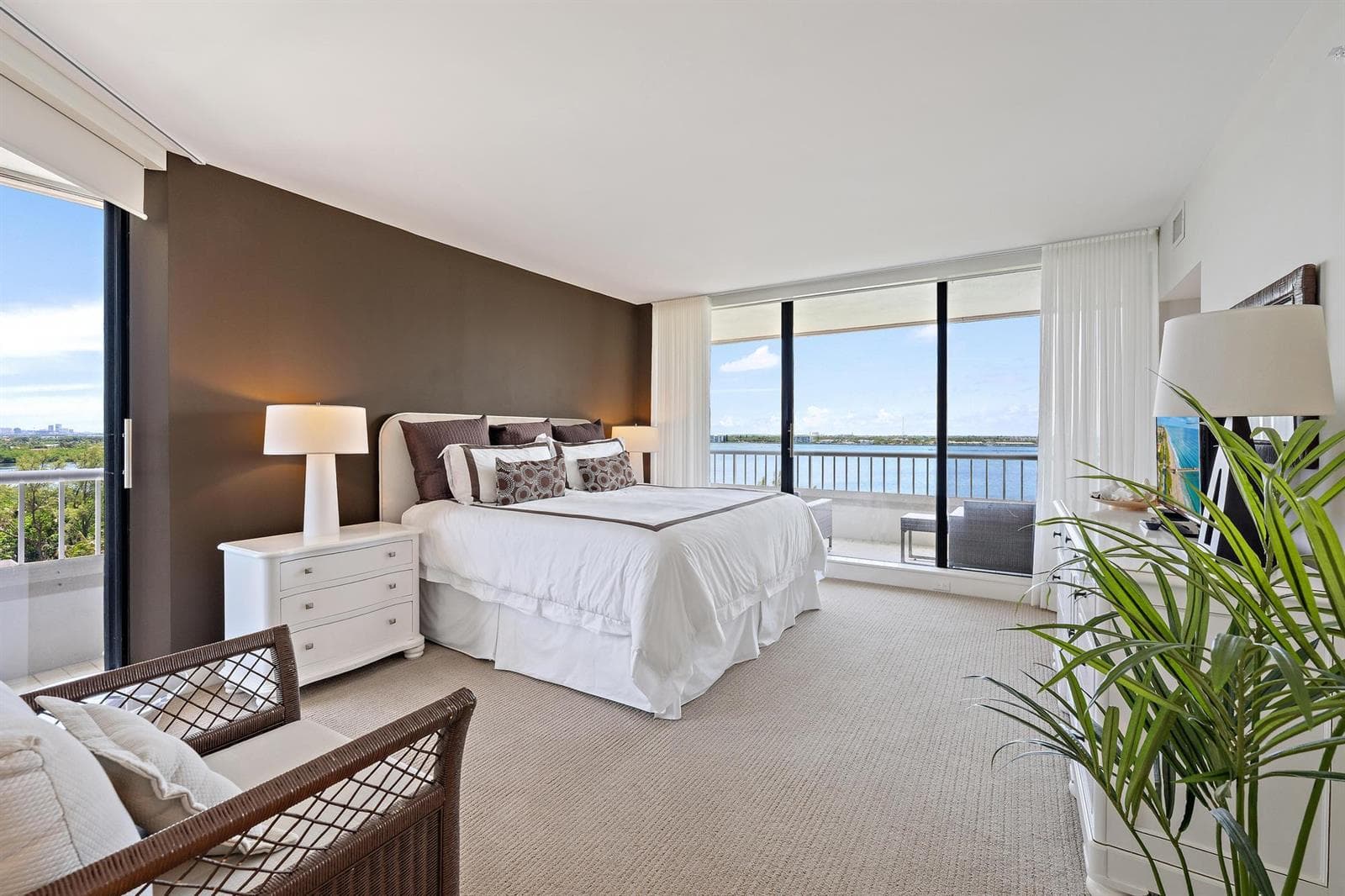 5250 N Ocean Dr unit 10s-4