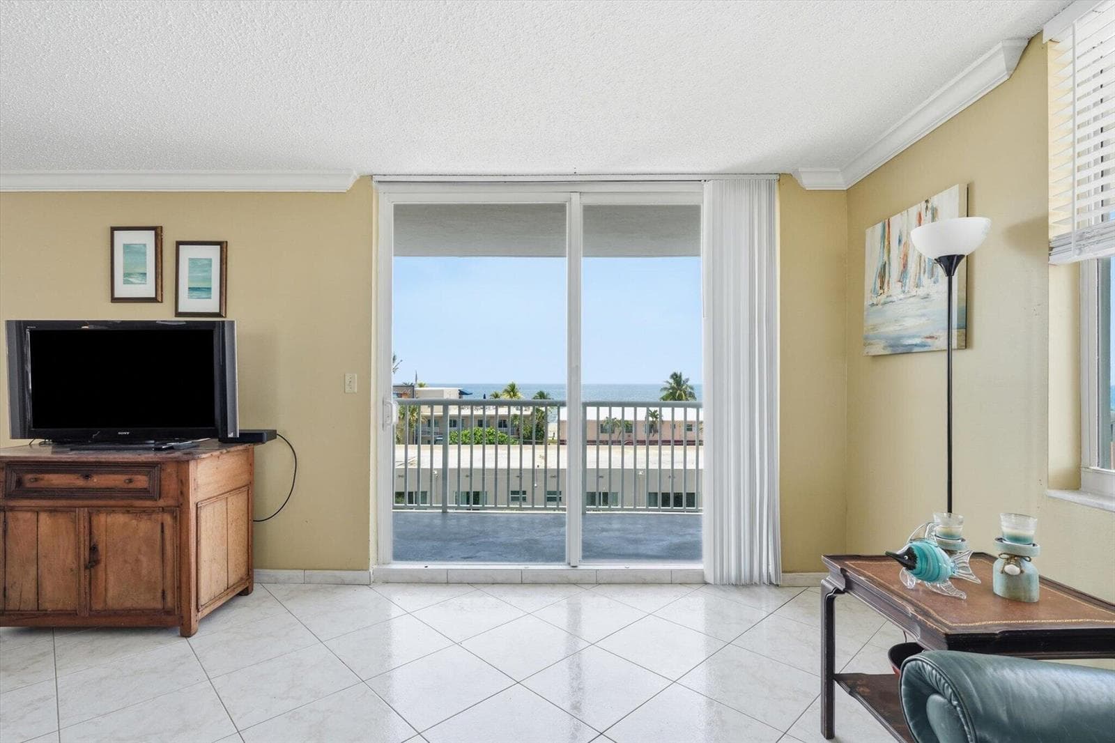 12-1601 S Ocean Dr #506_012