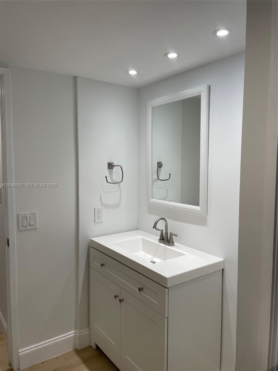 FLAMENCO CONDO TOWER I · #323 in Aventura - Photo 8