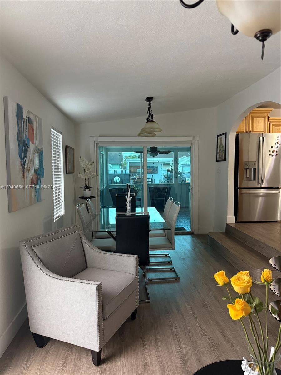 2642 Atlantic Ave photo 2