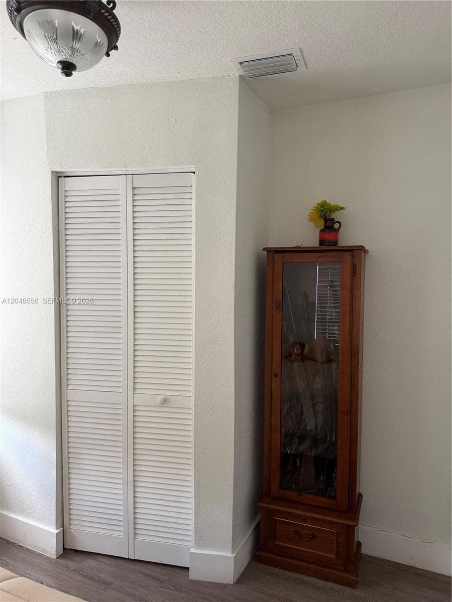 2642 Atlantic Ave photo 11