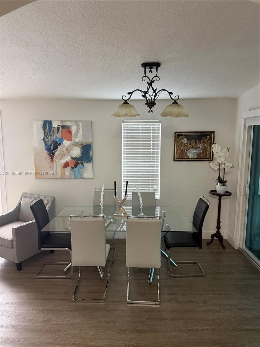 2642 Atlantic Ave photo 4
