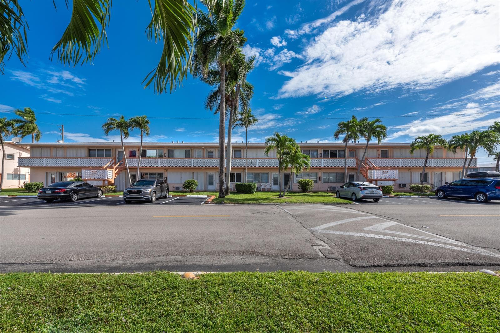 925 SW 11 Ave #3.-1