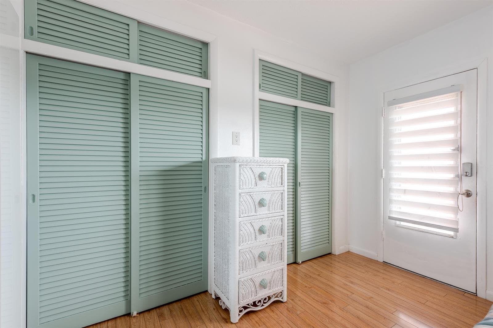 925 SW 11 Ave #3.-16