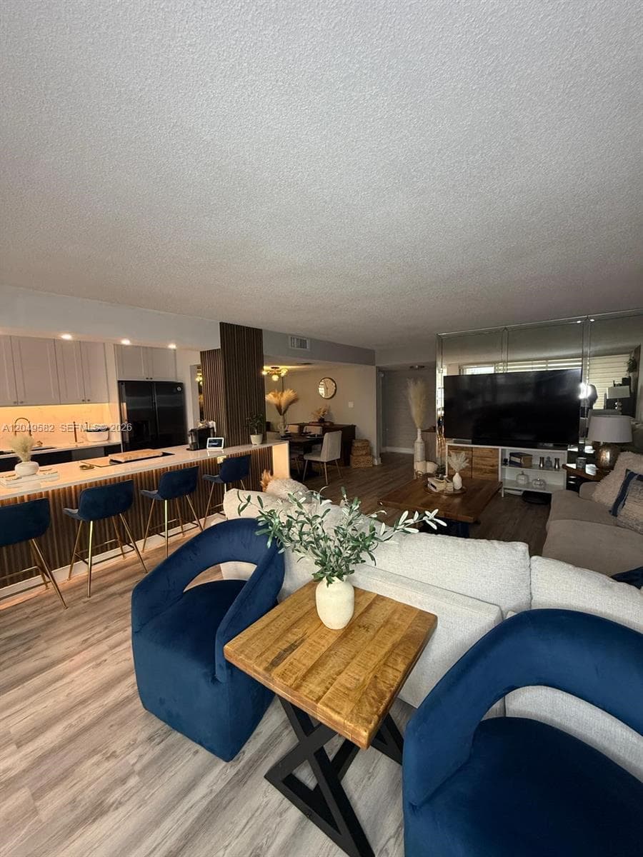 Del prado Marina · #404 in Aventura - Photo 7