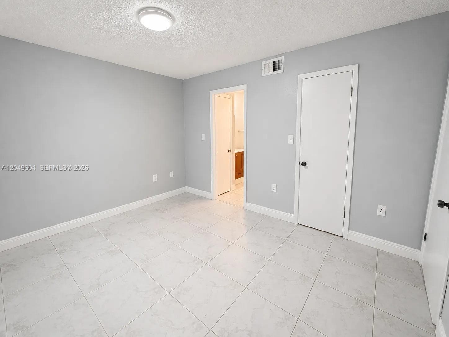 BISCAYNE BEACH CLUB CONDO · #611 in Miami - Photo 20