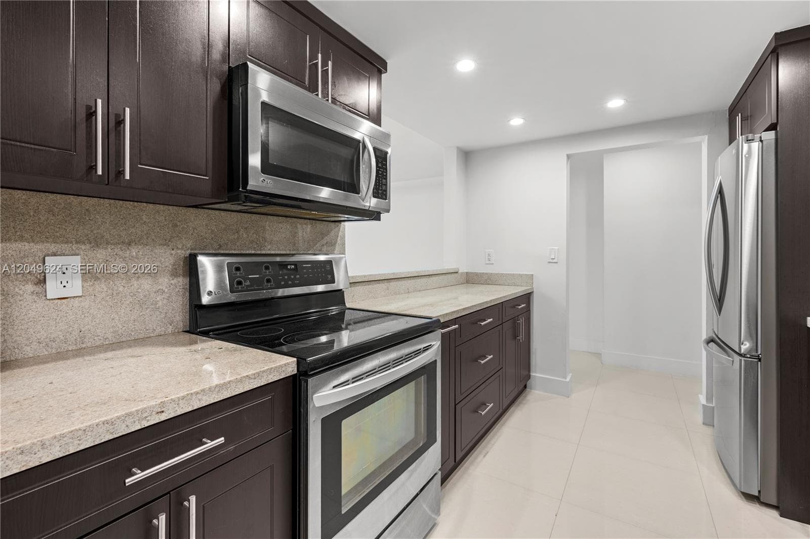 THE ROYAL CLUB CONDO · #307 in Miami Beach - Photo 5