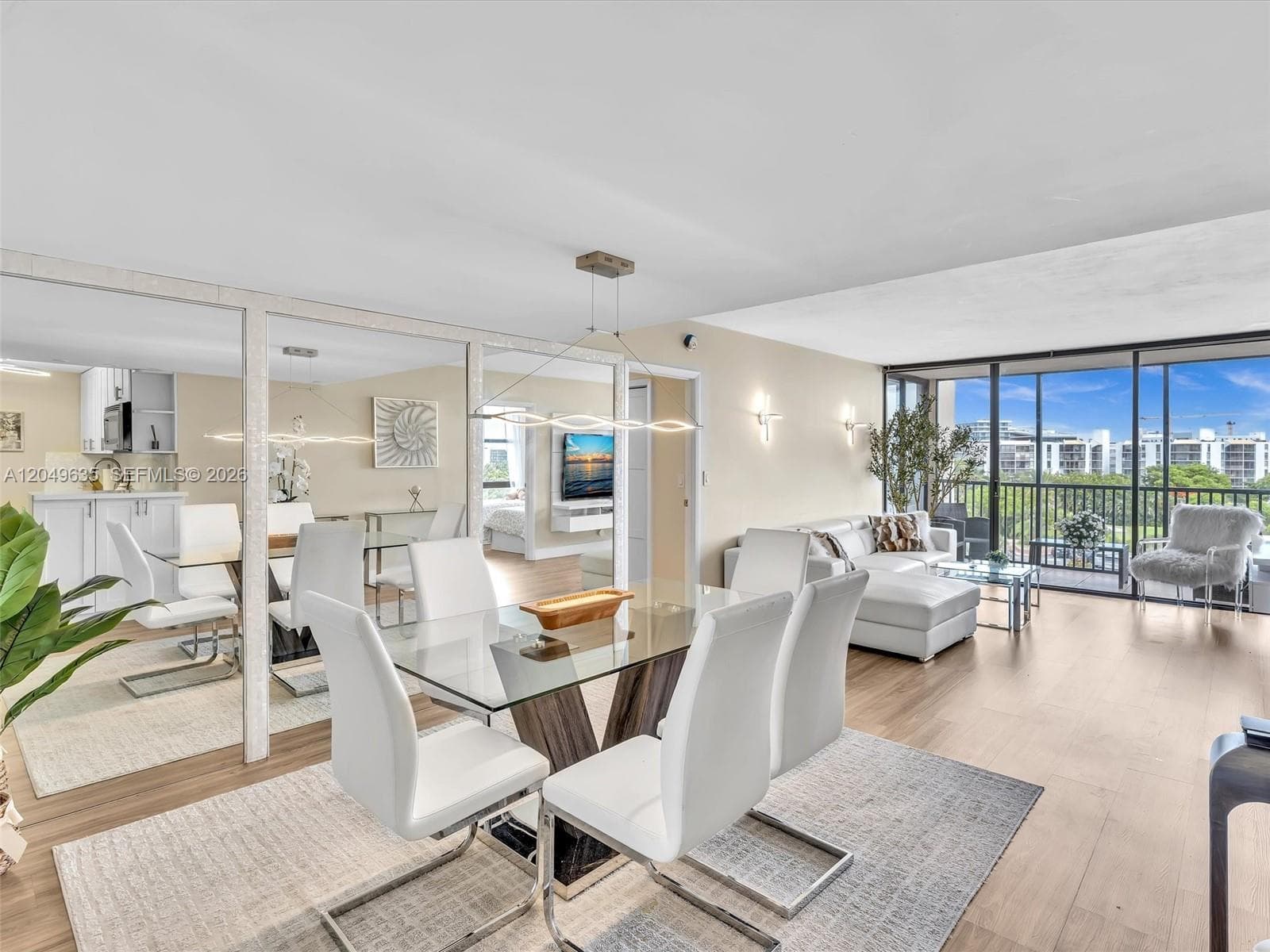 CORONADO · #622 in Aventura - Photo 4