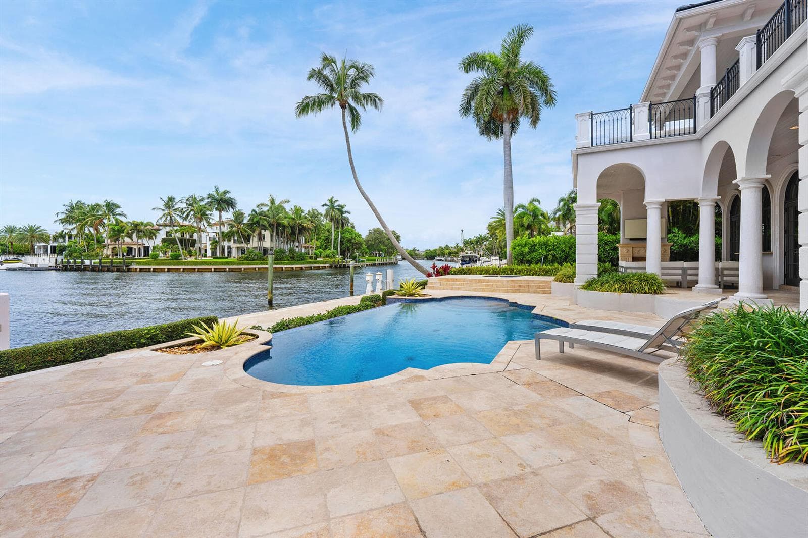 450_South_Maya_Palm_Drive_26