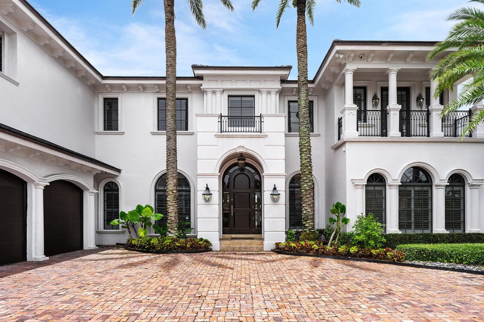 450_South_Maya_Palm_Drive_04