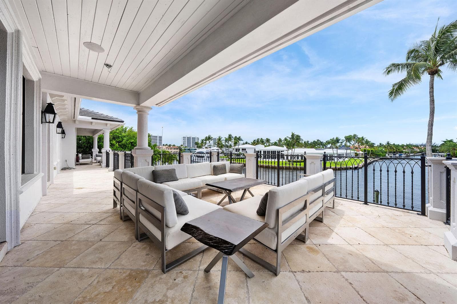 450_South_Maya_Palm_Drive_42