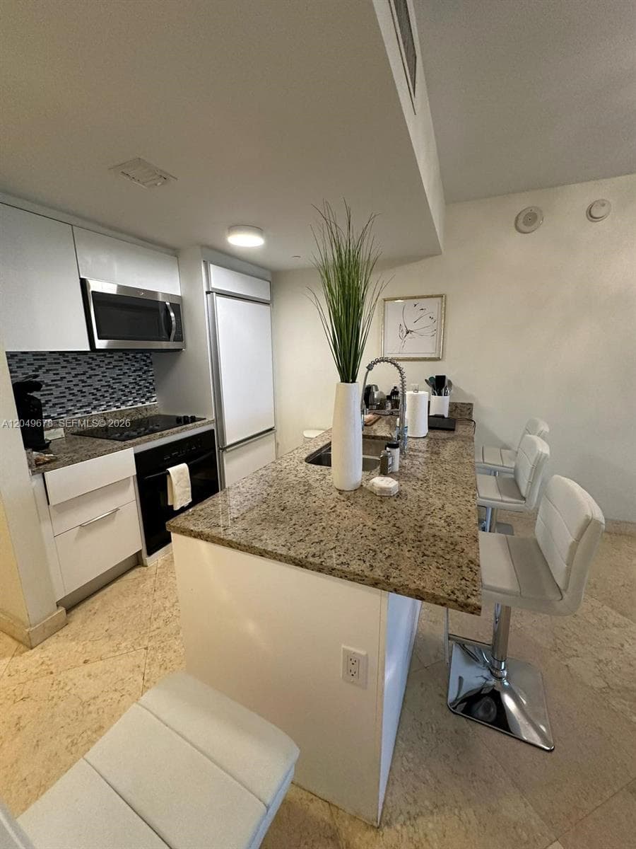 BEACH CLUB THREE CONDO · #1606 in Hallandale Beach - Photo 12
