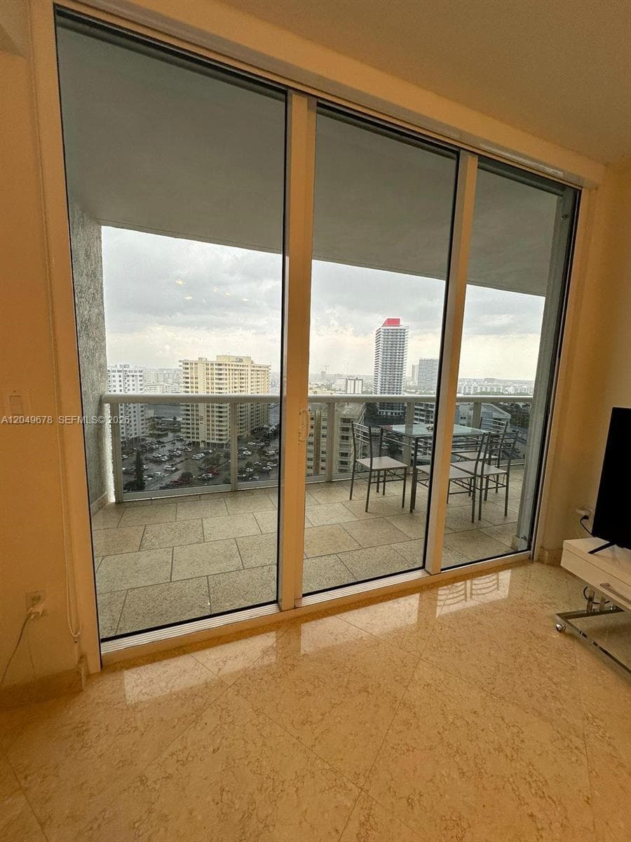BEACH CLUB THREE CONDO · #1606 in Hallandale Beach - Photo 8
