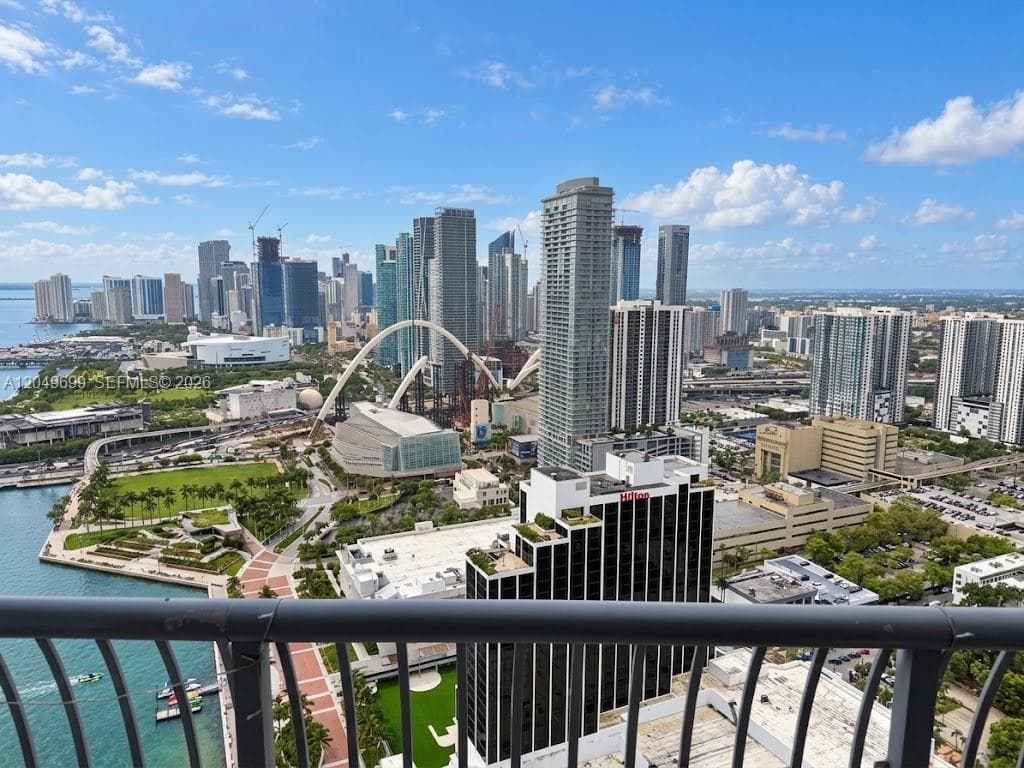Opera Tower · #4912 in Miami - Photo 2