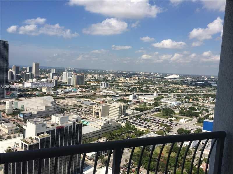 Opera Tower · #4912 in Miami - Photo 3