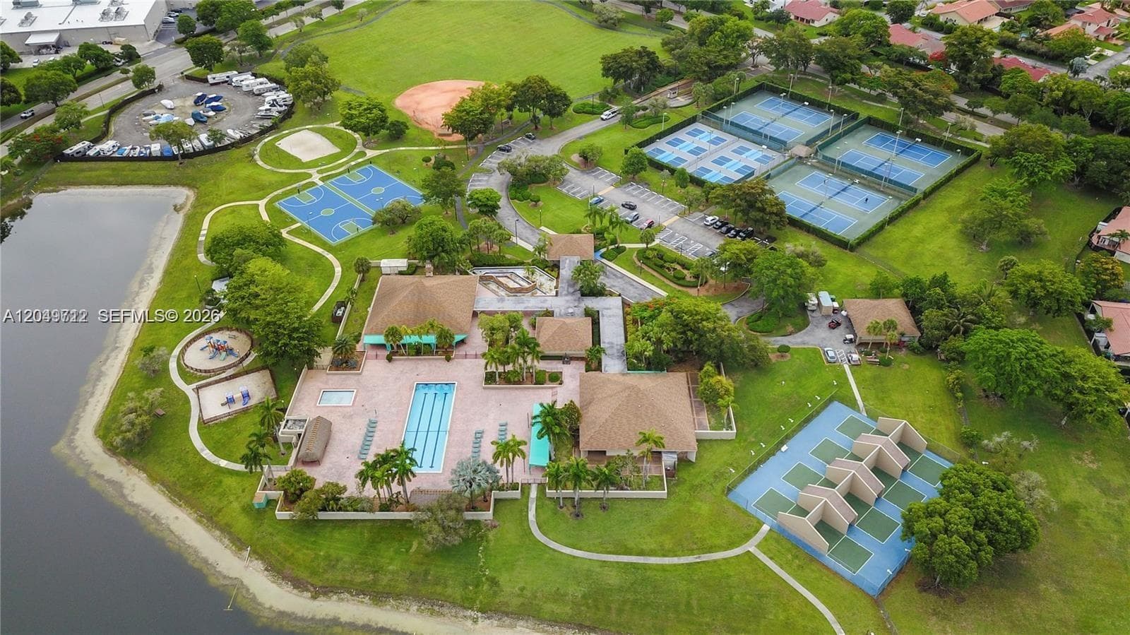 LKS OF MEADOW VILG HOMES · #F in Miami - Photo 6