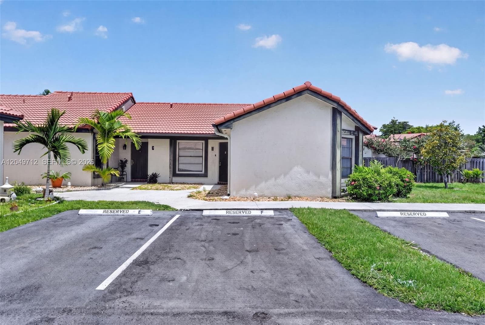 LKS OF MEADOW VILG HOMES · #F in Miami - Photo 9