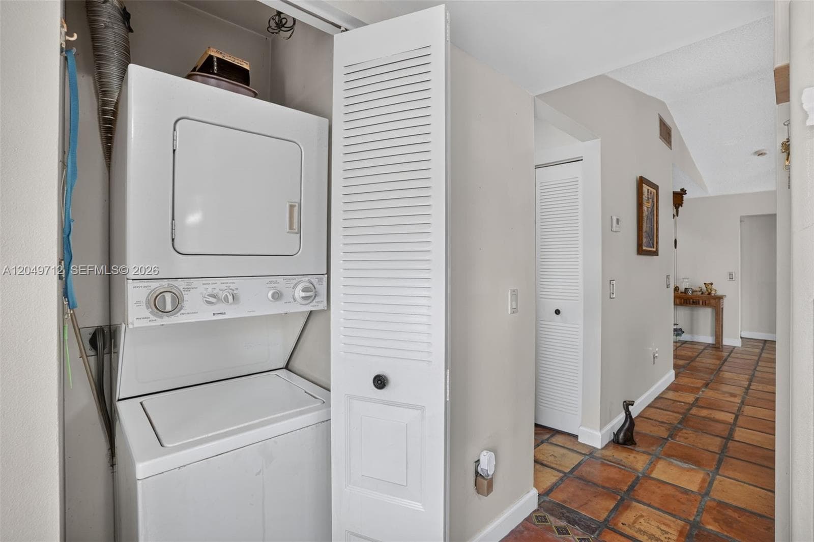 LKS OF MEADOW VILG HOMES · #F in Miami - Photo 35