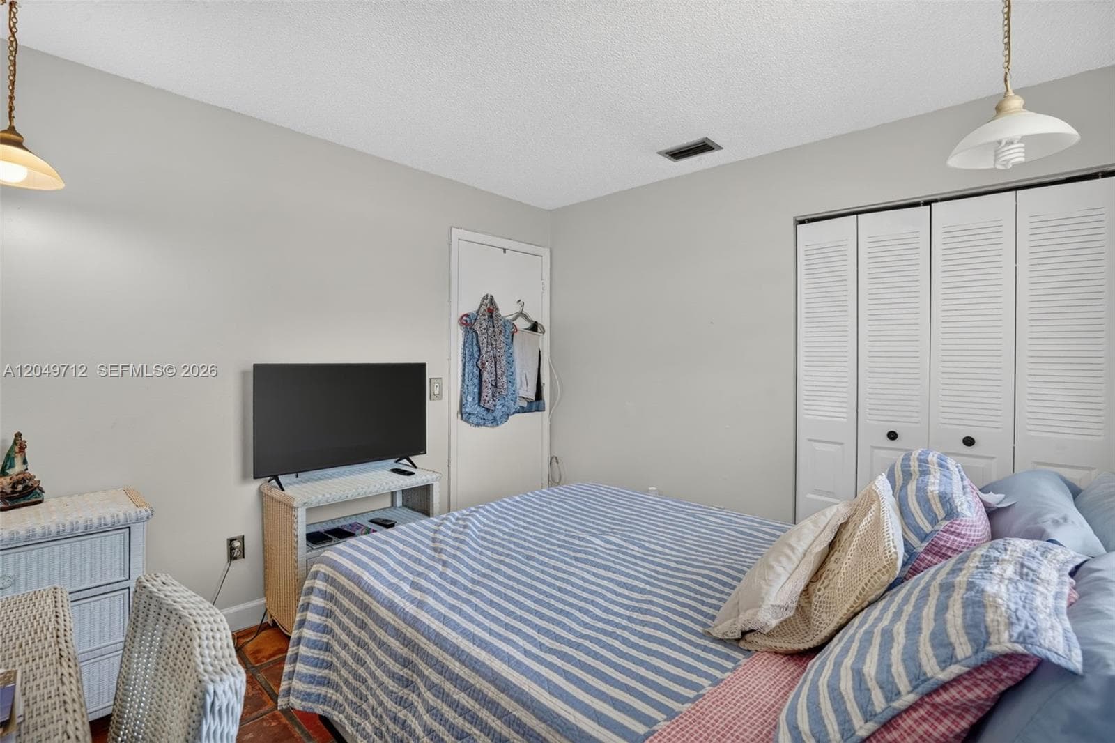 LKS OF MEADOW VILG HOMES · #F in Miami - Photo 25