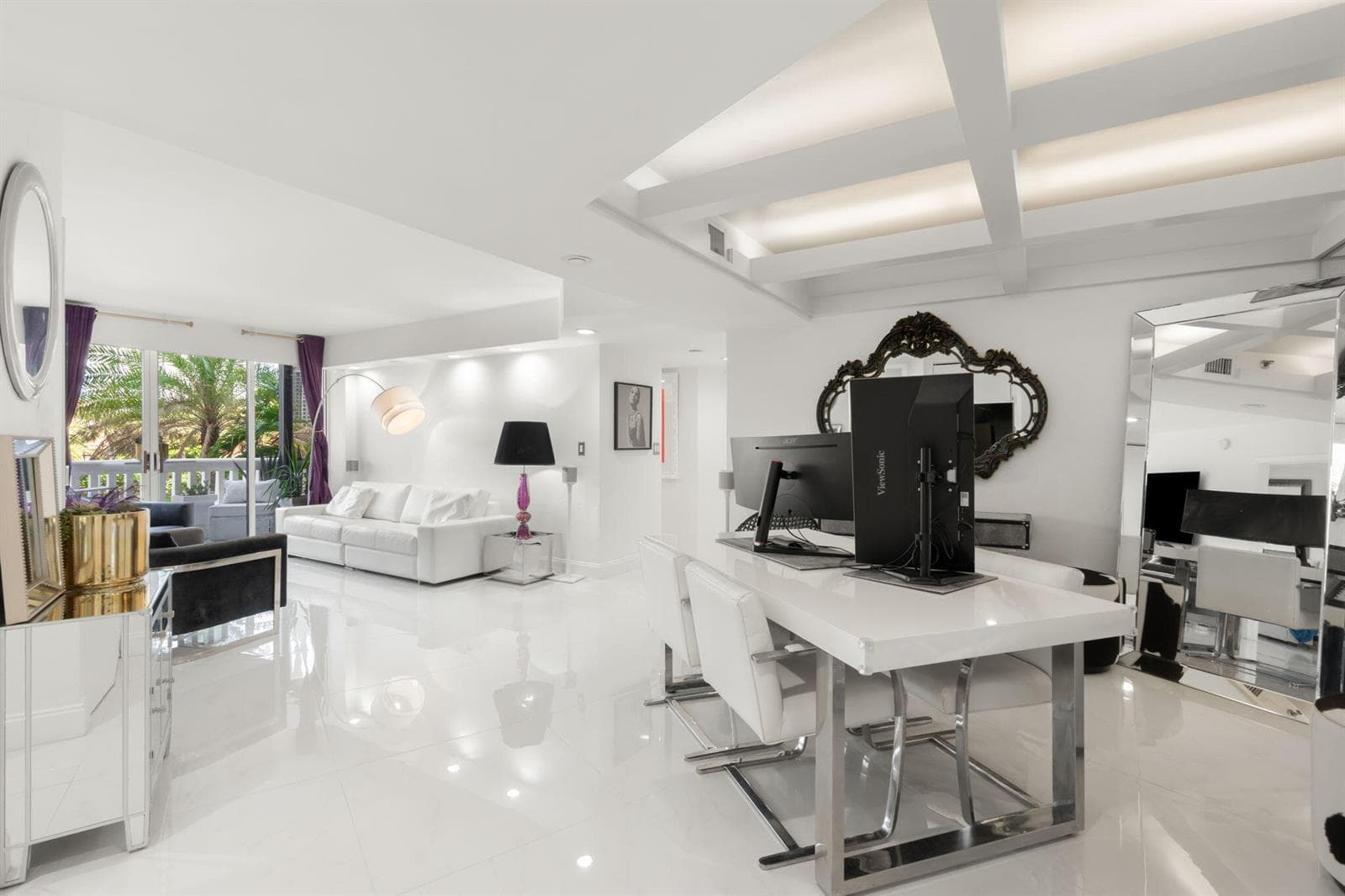 12-web-or-mls-1000 E Island Blvd 305, Av