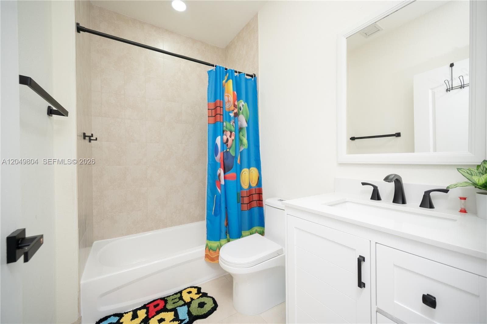 1046 NE 17th Ter photo 23