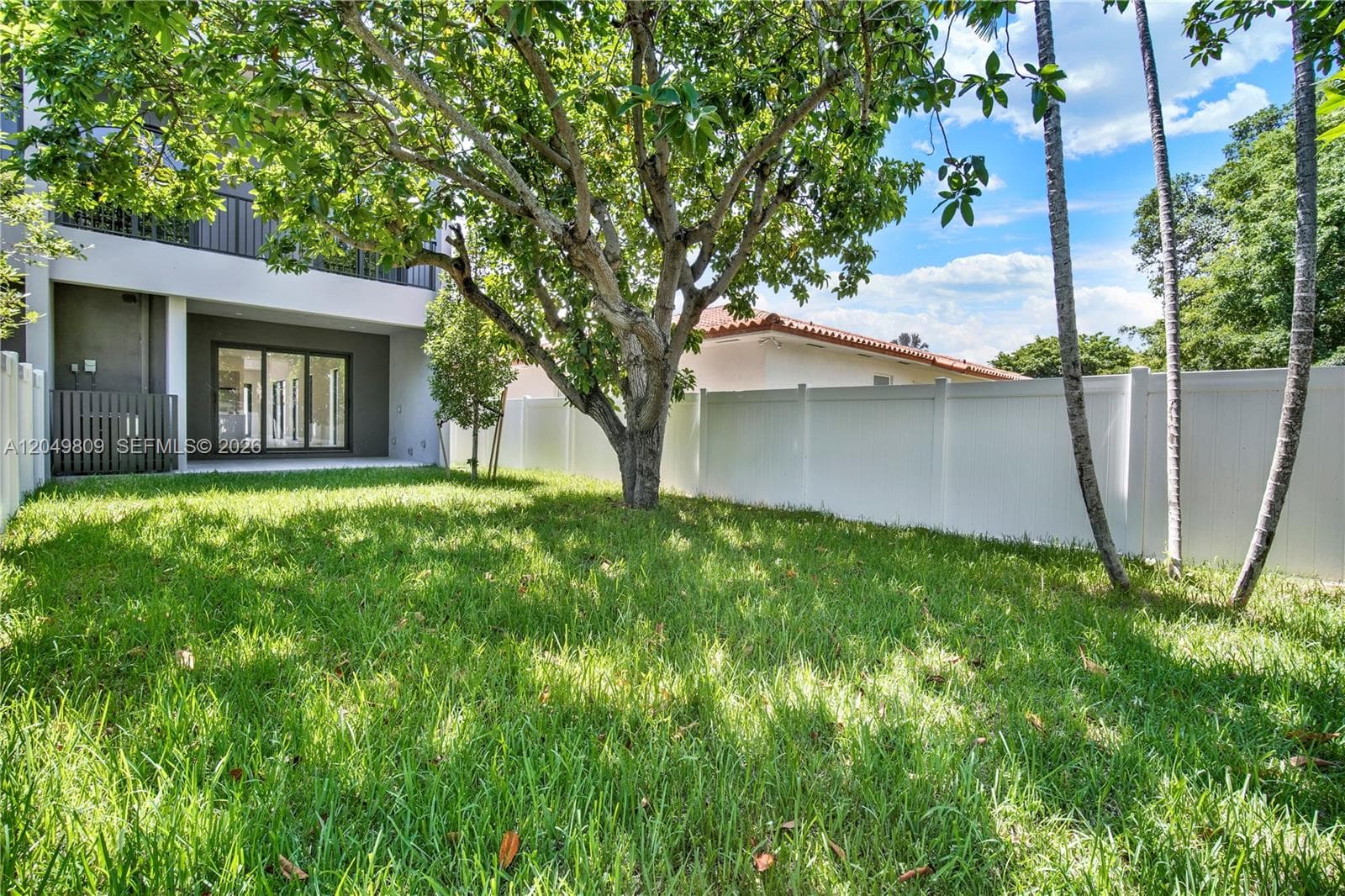 SARA VILLAS I CONDOMINIUM · #2887 in Miami - Photo 52