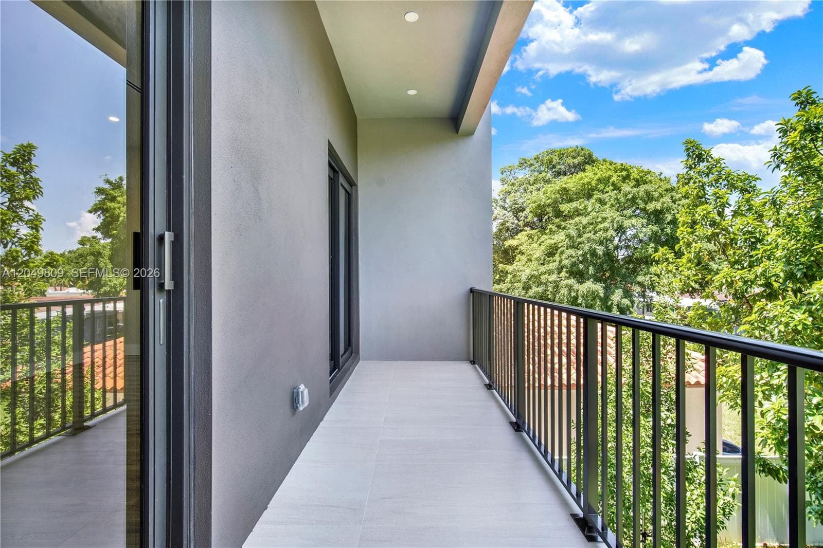 SARA VILLAS I CONDOMINIUM · #2887 in Miami - Photo 36