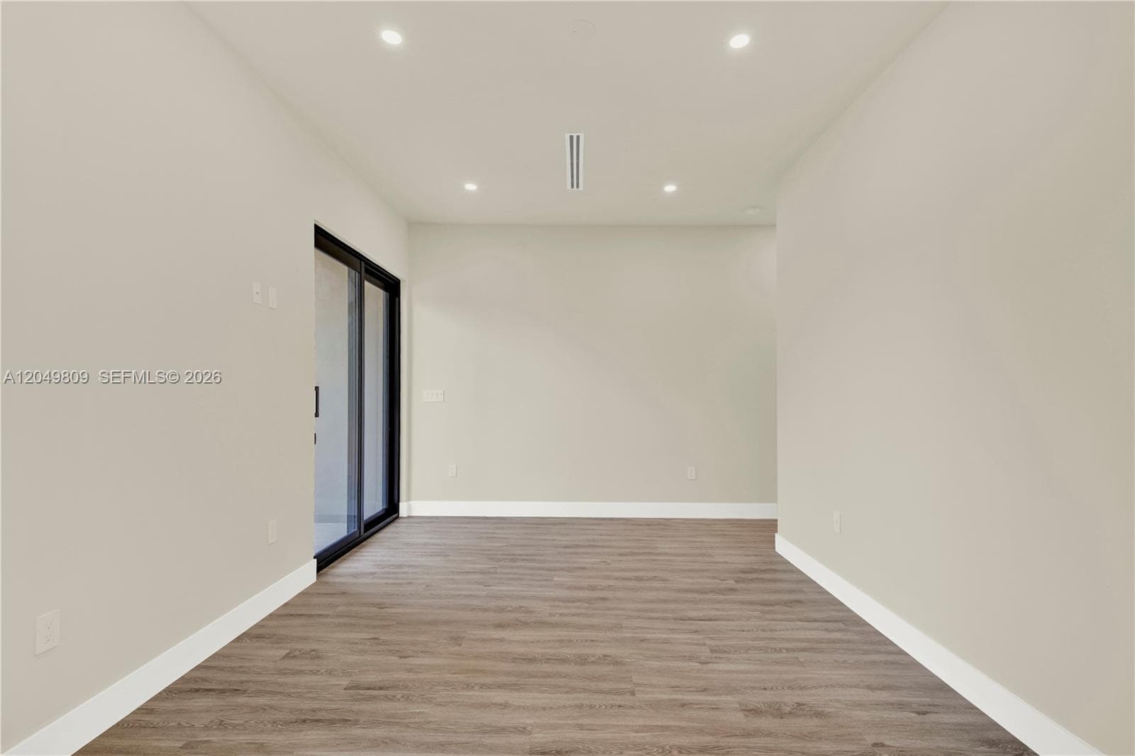 SARA VILLAS I CONDOMINIUM · #2887 in Miami - Photo 32