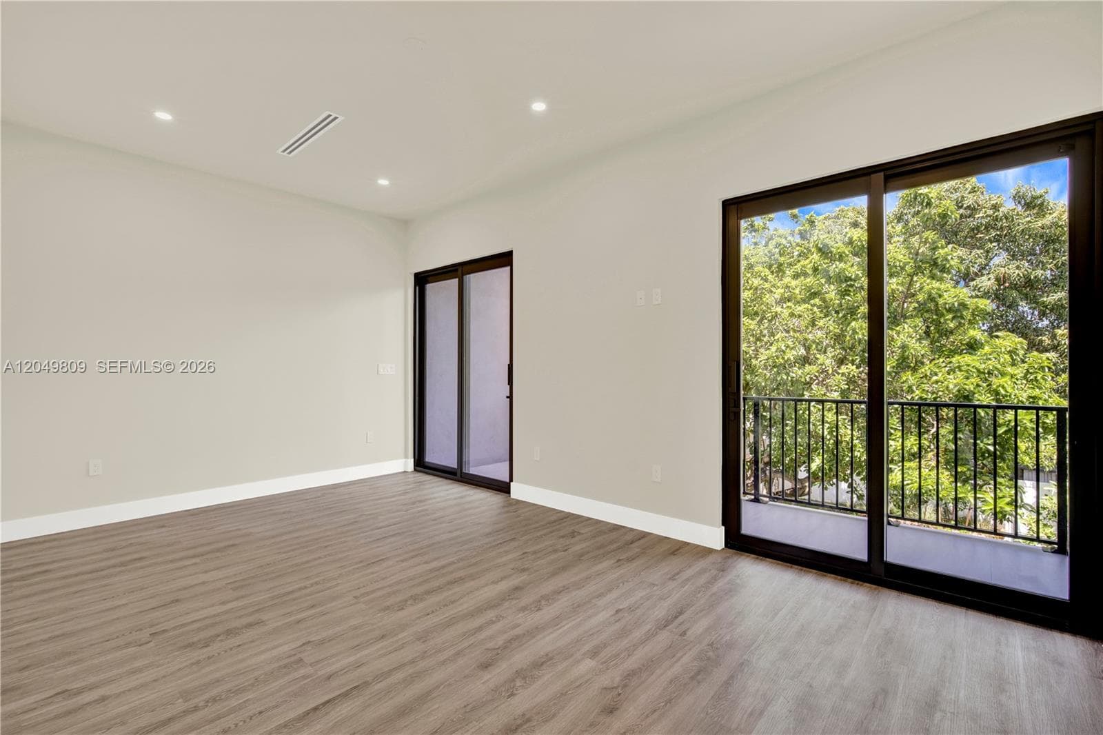 SARA VILLAS I CONDOMINIUM · #2887 in Miami - Photo 28