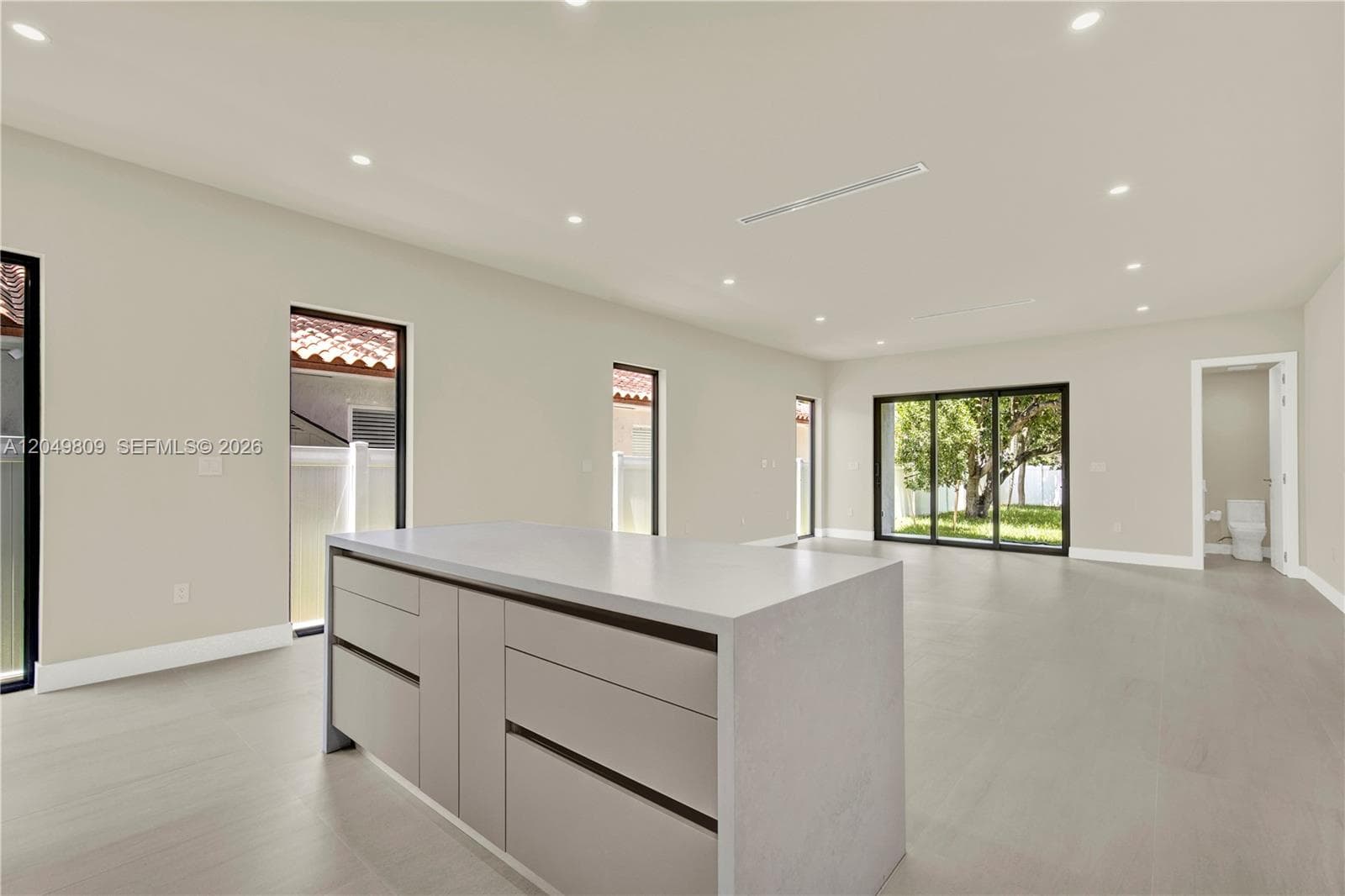 SARA VILLAS I CONDOMINIUM · #2887 in Miami - Photo 10