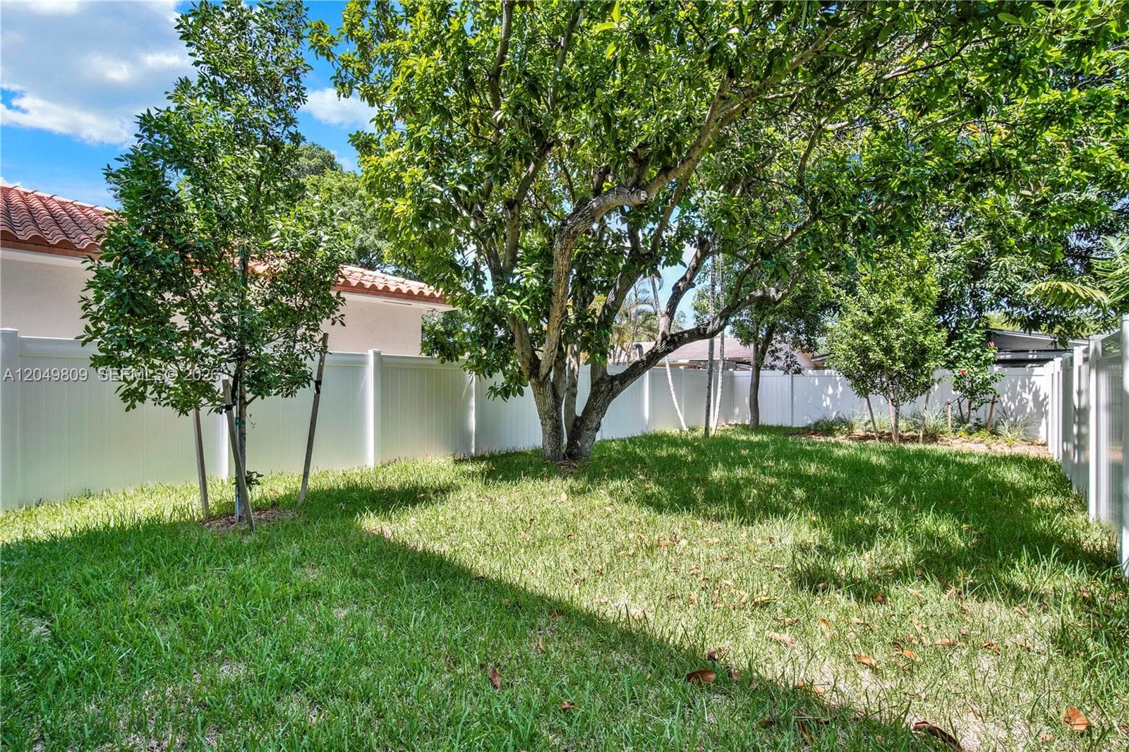 SARA VILLAS I CONDOMINIUM · #2887 in Miami - Photo 49