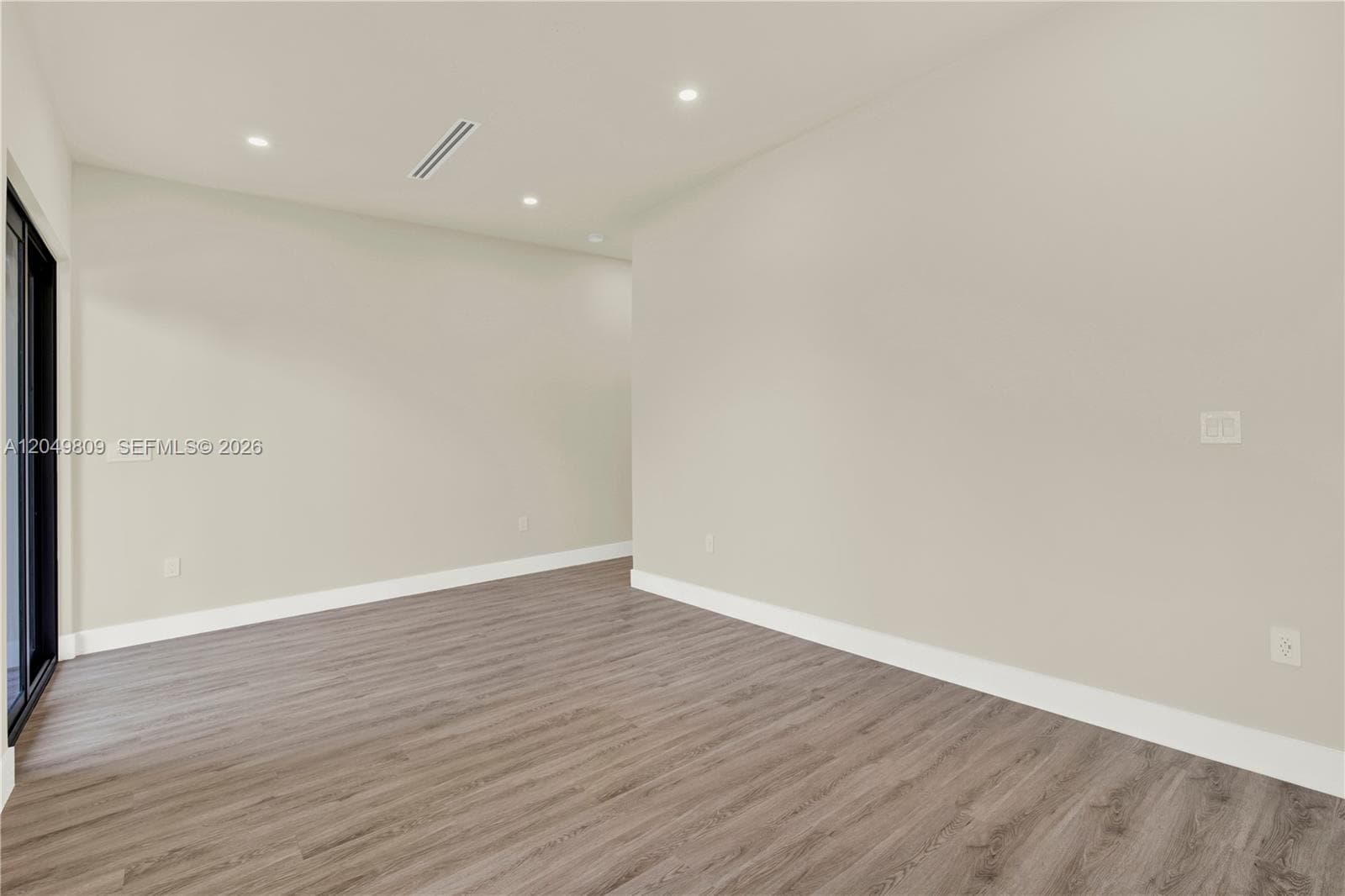 SARA VILLAS I CONDOMINIUM · #2887 in Miami - Photo 33