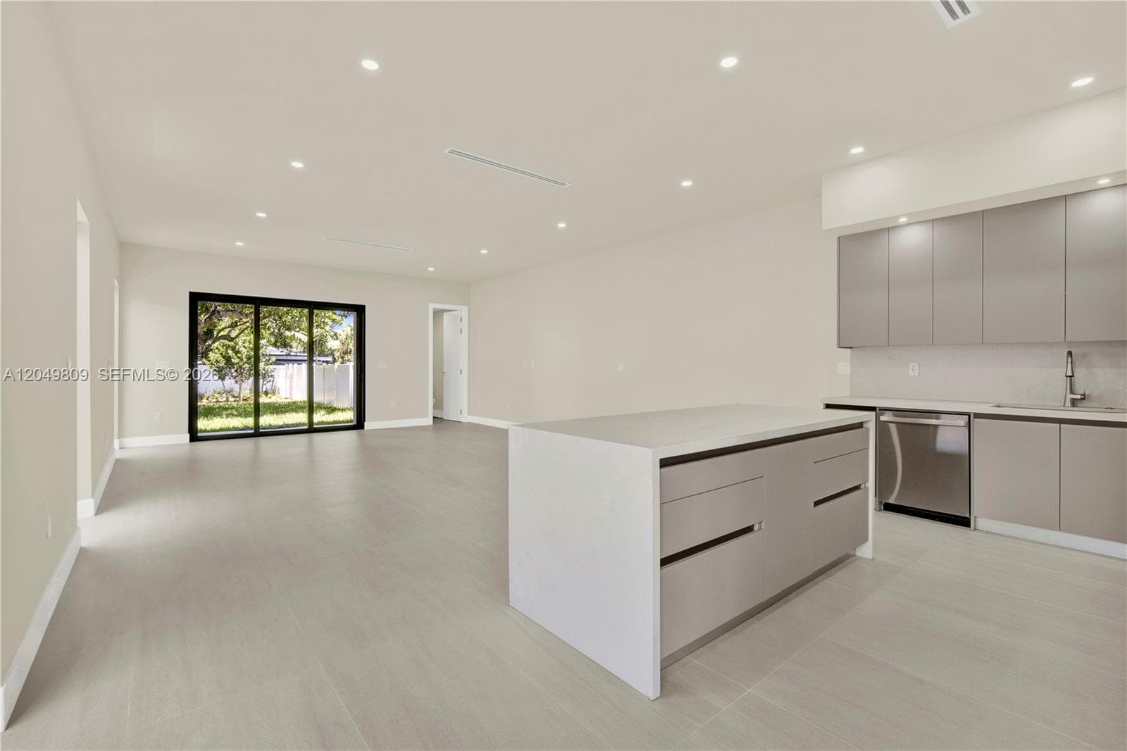 SARA VILLAS I CONDOMINIUM · #2887 in Miami - Photo 4