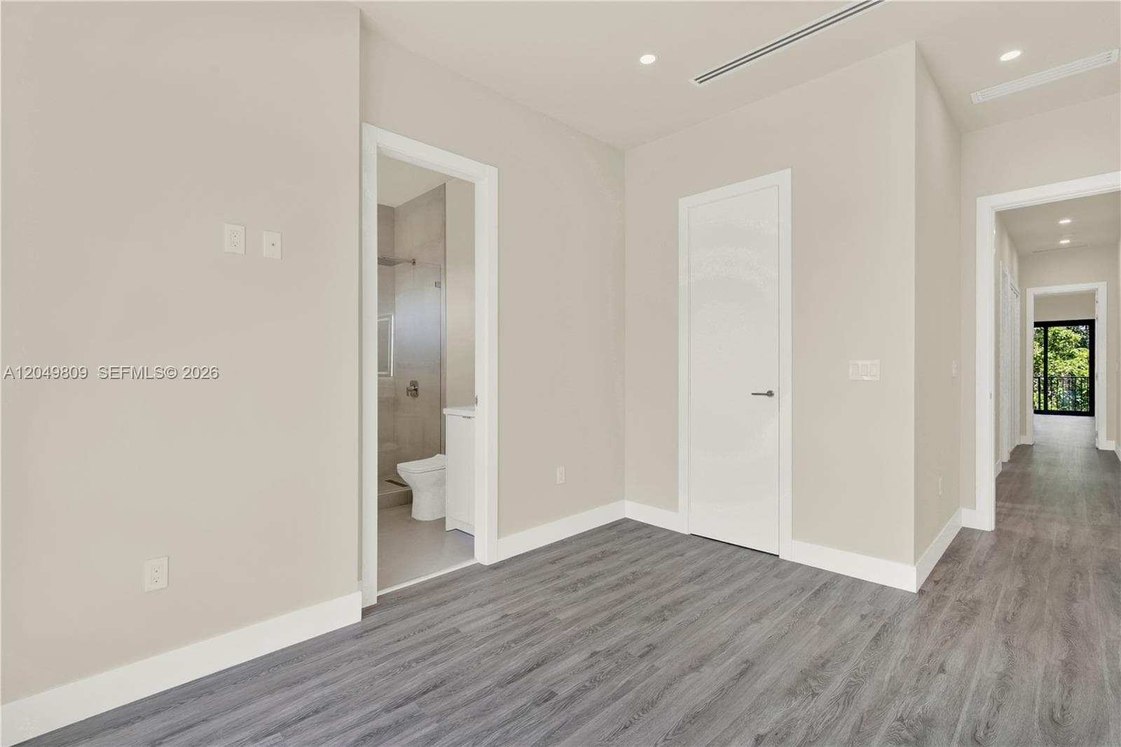 SARA VILLAS I CONDOMINIUM · #2887 in Miami - Photo 21