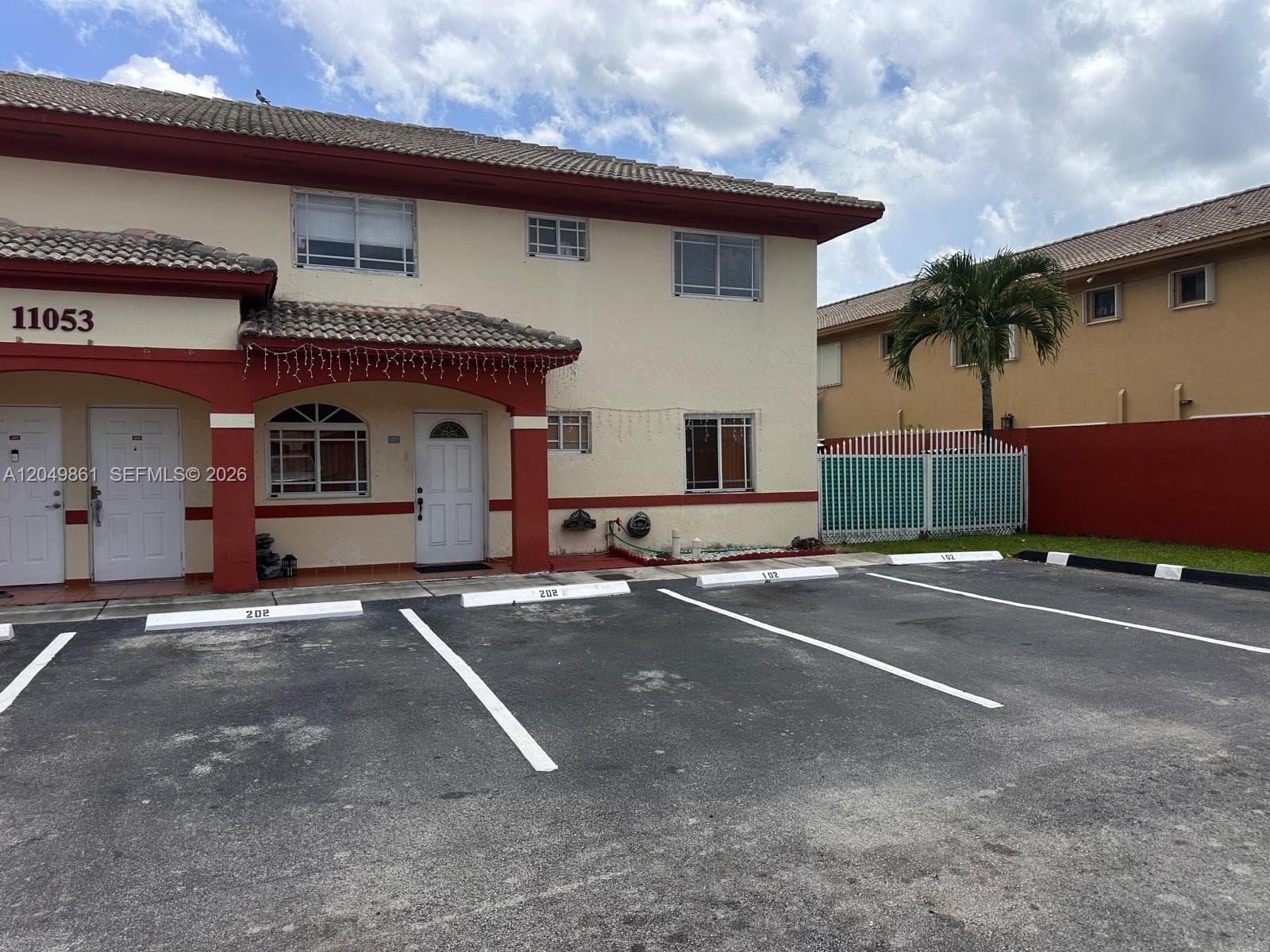 Garden Villas II · #102 in Hialeah Gardens - Photo 2