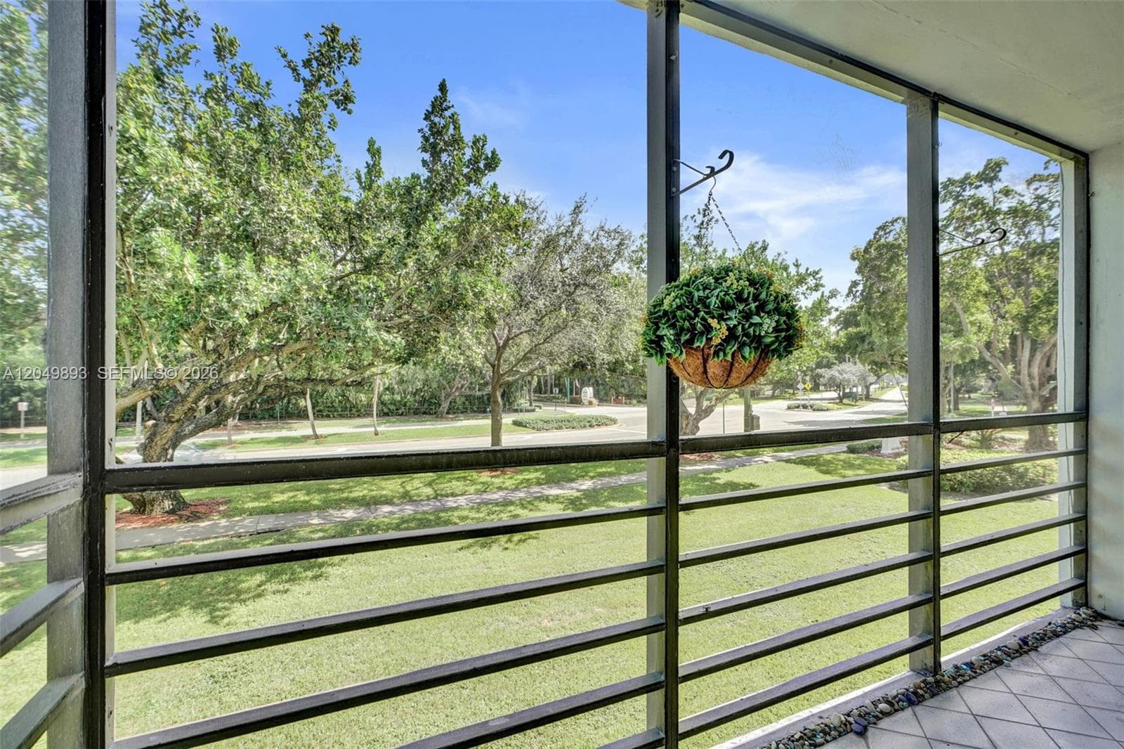 BISCAYA IV CONDO · #204 in Aventura - Photo 5