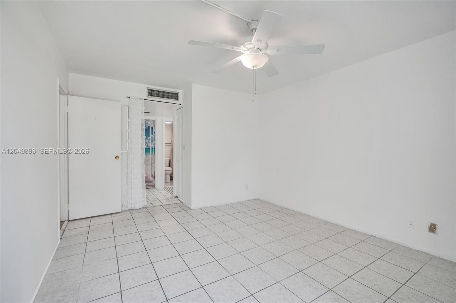 BISCAYA IV CONDO · #204 in Aventura - Photo 11