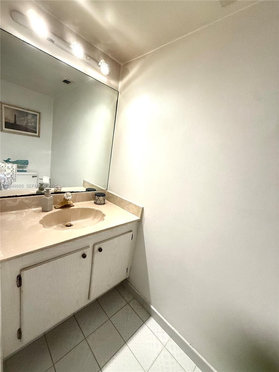 10000 PLAZA CONDO-NORTH T · #PH4 in Bay Harbor Islands - Photo 16