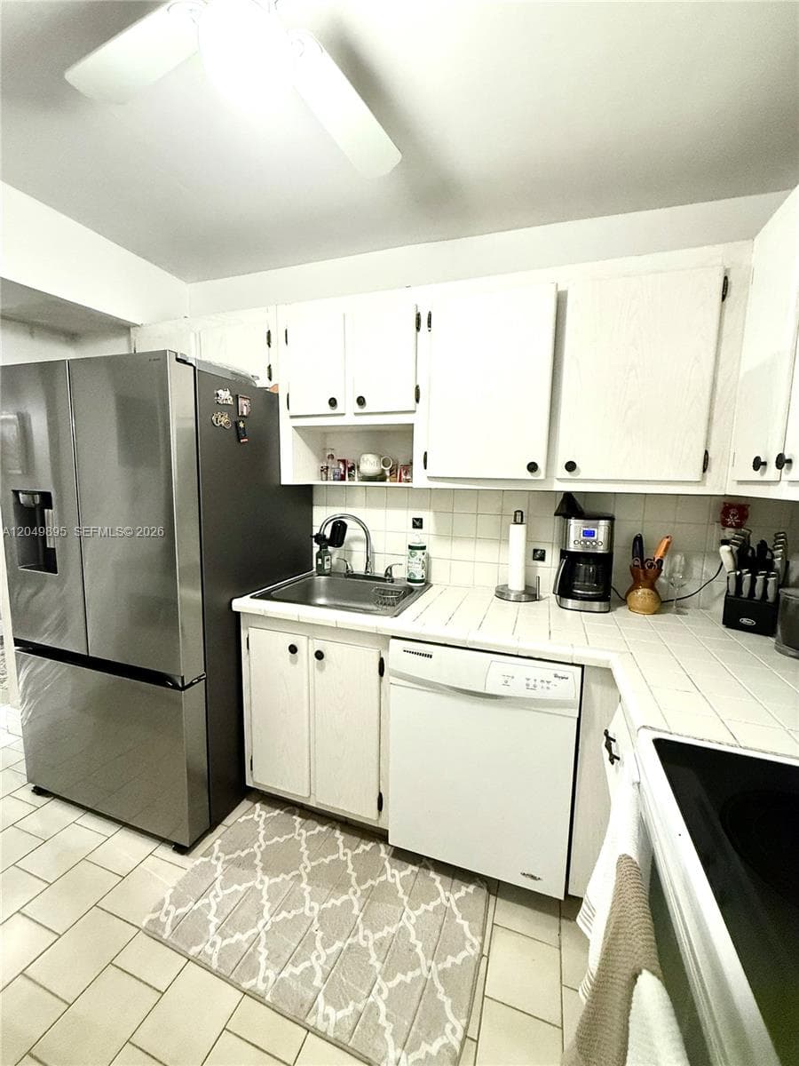 10000 PLAZA CONDO-NORTH T · #PH4 in Bay Harbor Islands - Photo 7