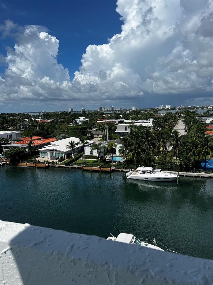 10000 PLAZA CONDO-NORTH T · #PH4 in Bay Harbor Islands - Photo 1