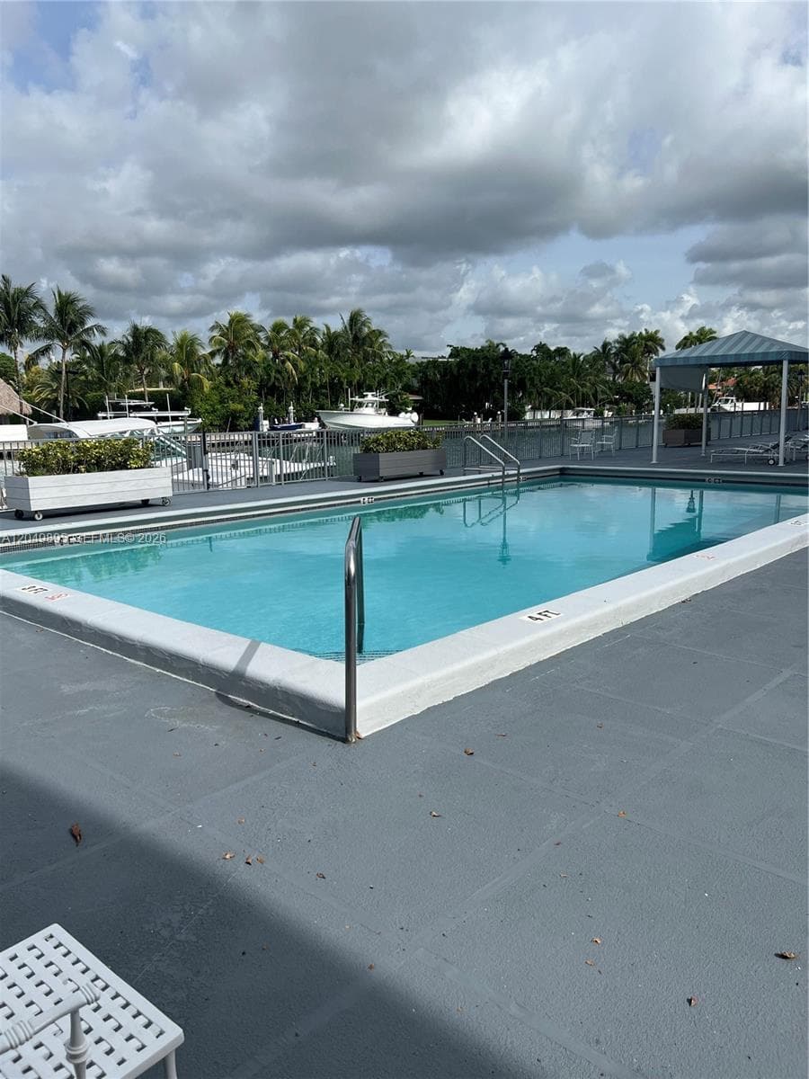 10000 PLAZA CONDO-NORTH T · #PH4 in Bay Harbor Islands - Photo 15