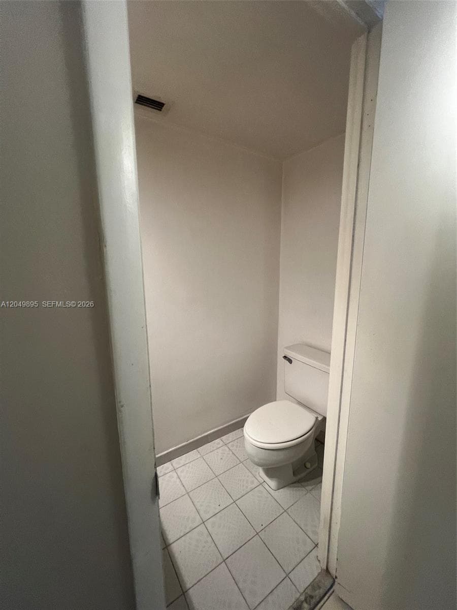 10000 PLAZA CONDO-NORTH T · #PH4 in Bay Harbor Islands - Photo 31