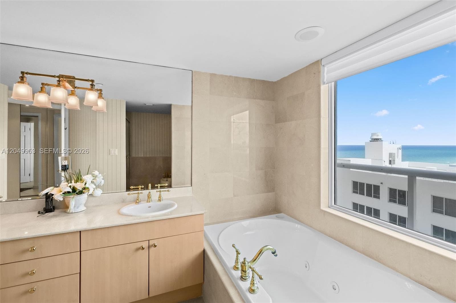 CAPOBELLA CONDO · #1707 in Miami Beach - Photo 17