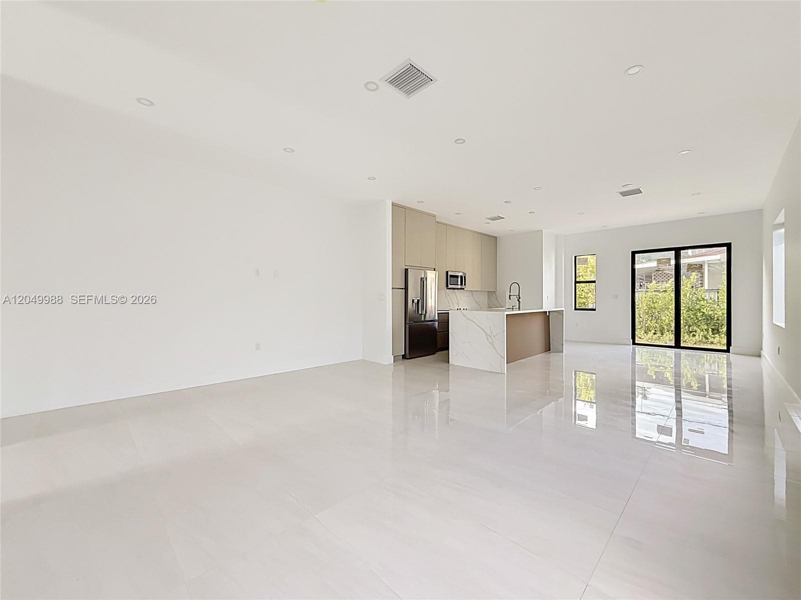 3730 SW 28th St photo 6