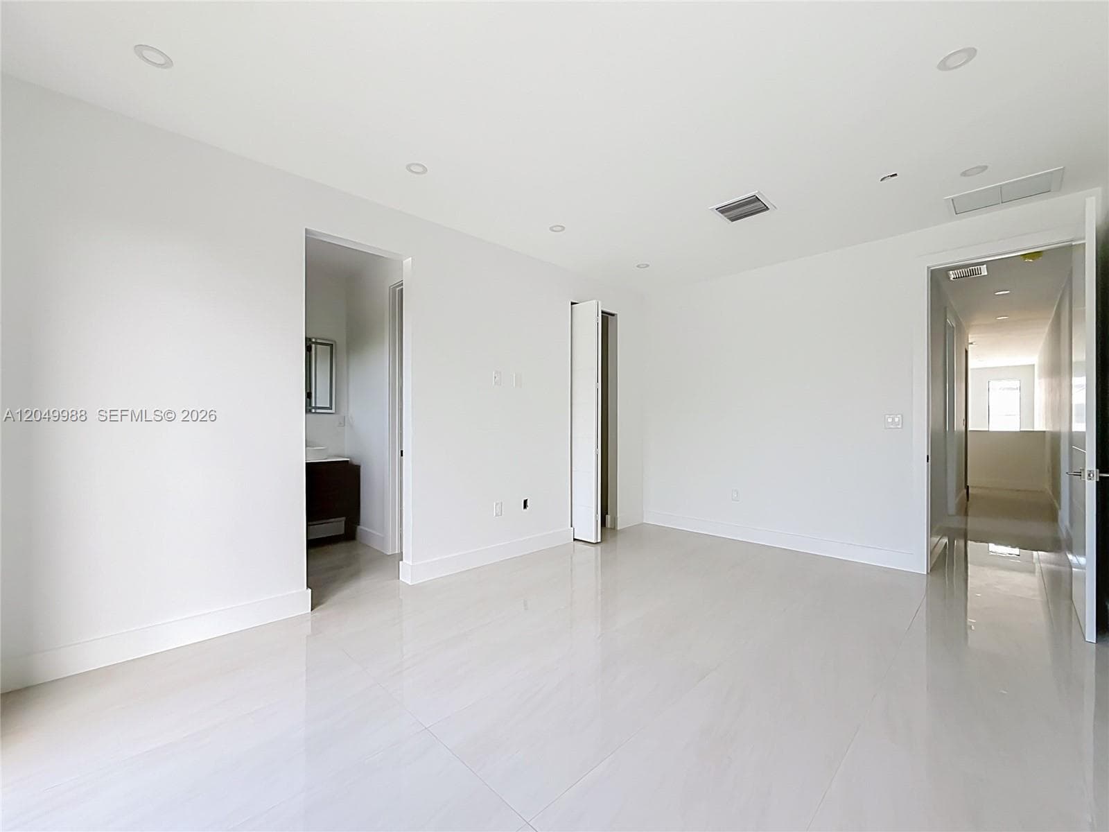 3730 SW 28th St photo 26