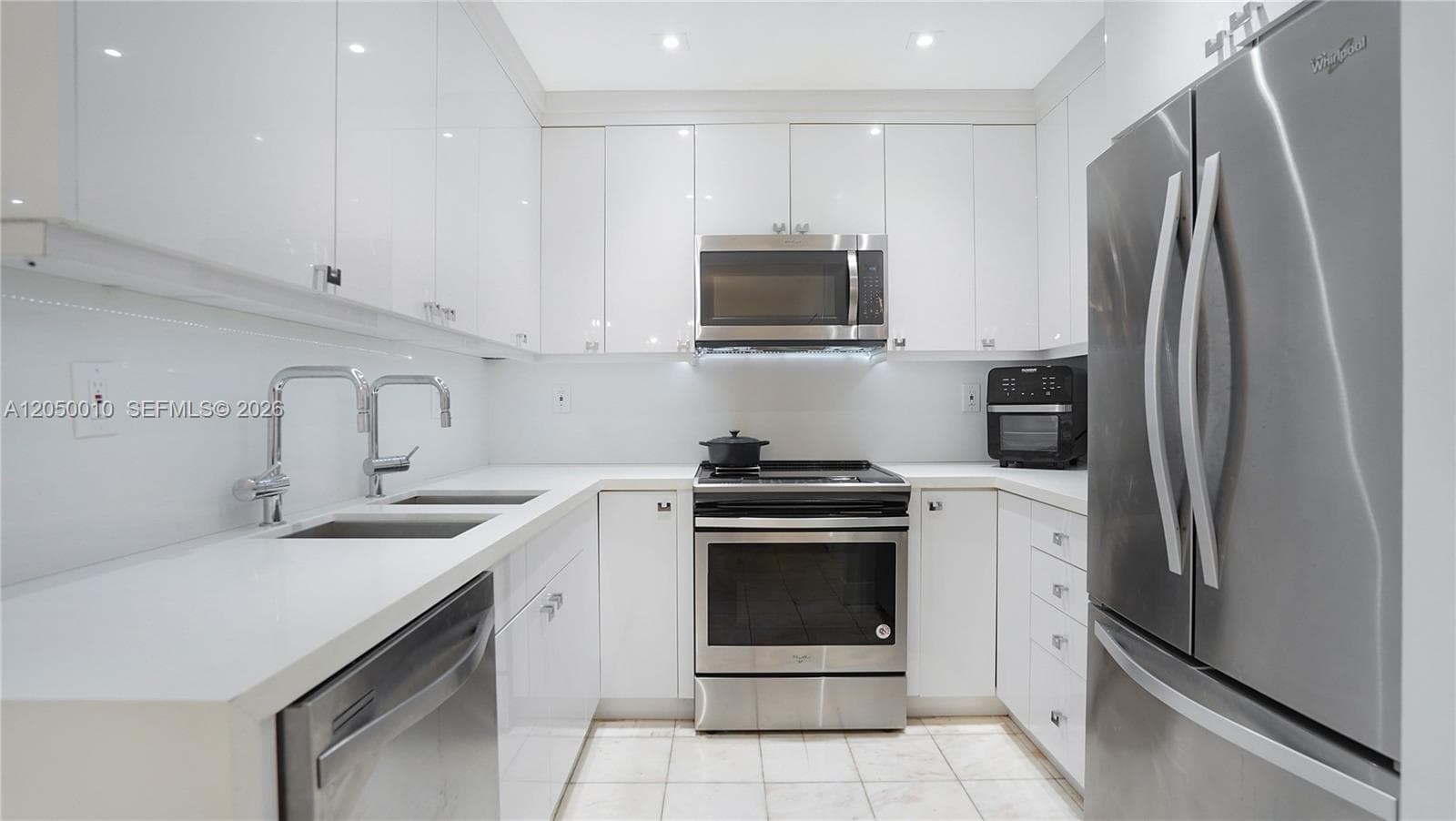 vendome palace condo · #403 in Miami Beach - Photo 3