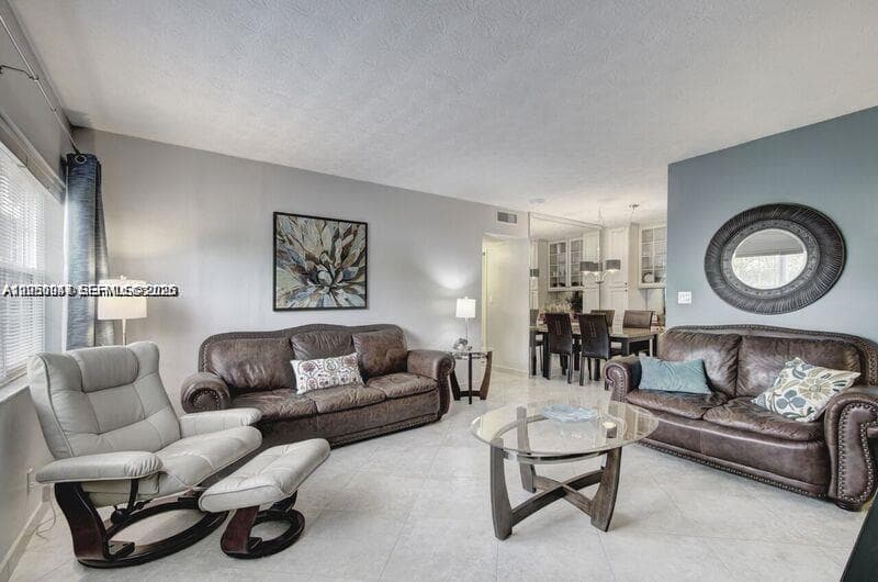 POMPANO PLACE CONDO · #112 in Pompano Beach - Photo 3